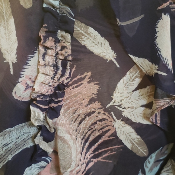 Beautiful Top - Picture 15 of 16